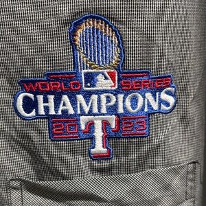 Antigua Men’s Texas Ranger’s Champions Embroidered Shirt L